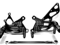Kit XRacing  pedaleiras esportivas preta GSXR 750 2006 2010
